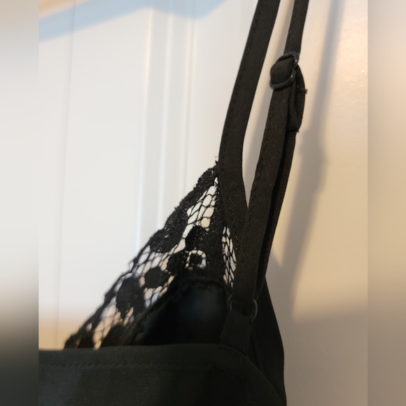 Women Plus Size  French Rendez Vous Black V-Neck Lace Camisole Top - 2x - Picture 3 of 7